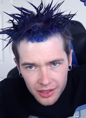 DanTDM Crazy Hair.png