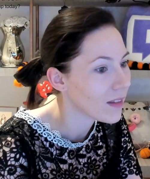 File:Jemma Hair Up.png